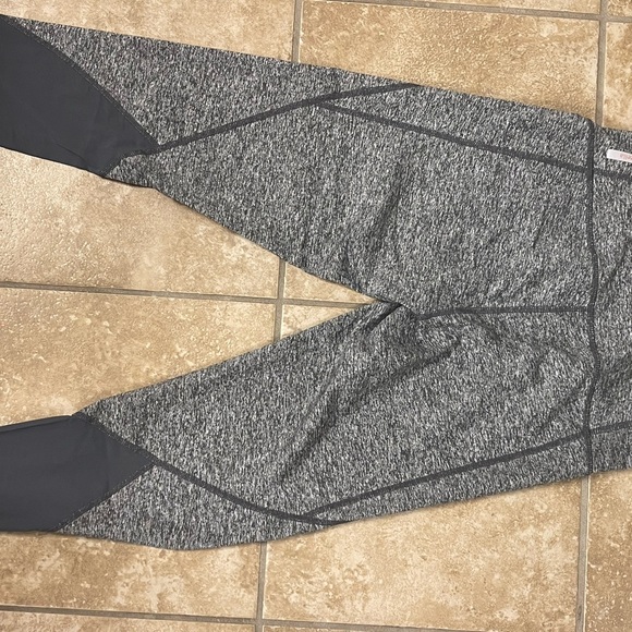 Zella leggings - Picture 3 of 3